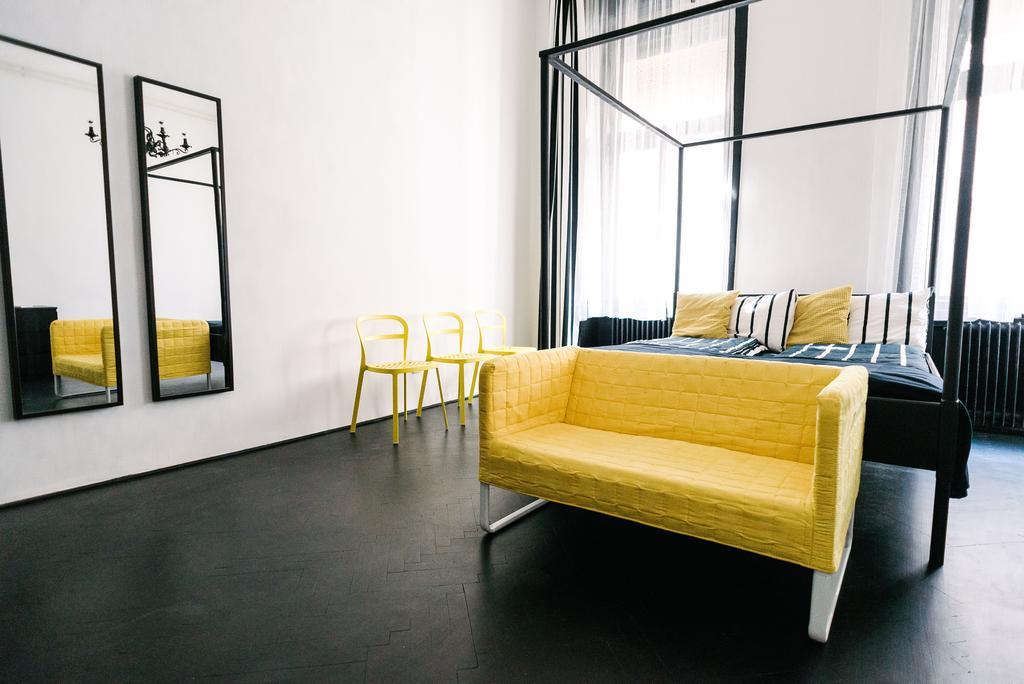 d.Five Stylish Apartment on Váci Street Budapeste Exterior foto